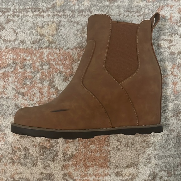 Universal Thread Tan Wedge Ankle Booties - Picture 3 of 6
